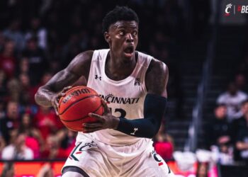 Шарлотт підписав негарантований контракт з форвардом Скоттом | Баскетбол |