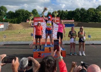 Блашко опередила Вирер и выиграла гонку в Италии | Биатлон |