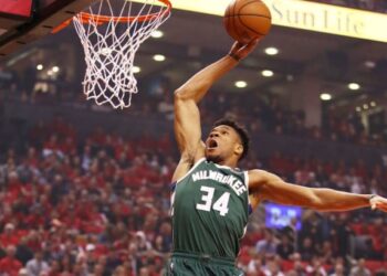 Янніс не зіграє за Грецію на чемпіонаті світу-2023 з баскетболу | Баскетбол |