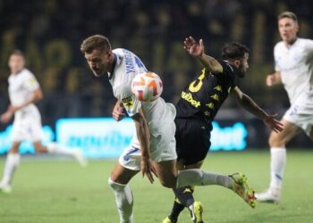 «Динамо» минимально проиграло «Арису»