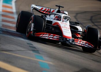 Эксперт высказался о составе «Хааса» на 2024 год — Чемпионат