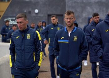 Колишній нападник збірної України розкритикував капітана Динамо за гру проти Бешикташа | Єврокубки