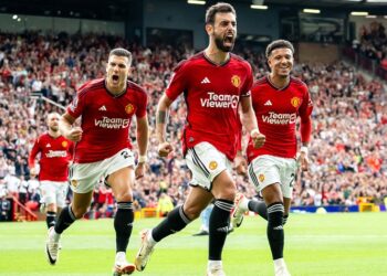 «Манчестер Юнайтед» устроил фантастический камбэк, обыграв «Ноттингем Форест»