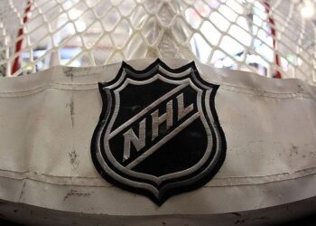 НХЛ не розглядає можливість проведення внутрішньосезонних турнірів | Хокей |