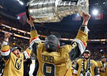 Вегас став другим після Едмонтона переможцем Кубка Стенлі | Хокей |