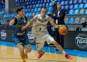 Будівельник поступився Запоріжжю на турнірі у Дніпрі | Баскетбол |