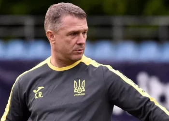 «Я поговорю з ним»: Ребров відреагував на помилку Трубіна у матчі Бенфіка – Зальцбург — Футбол