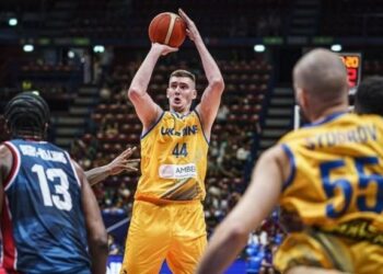 Нью-Йорк відрахував українського центрового | Баскетбол |