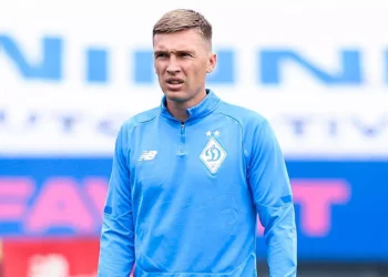 Суркіс радився з Ярмоленко щодо трансферу Сидорчука: Андрій дав згоду на продаж капітана — Футбол