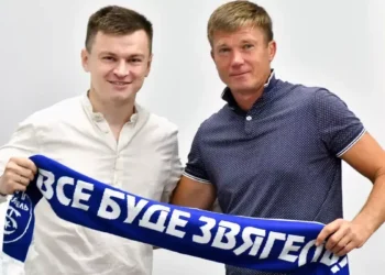 «Ще йдуть перемовини»: почесний президент ПФК Звягель пояснив, за яких умов Максимов очолить Дніпро-1 — Футбол