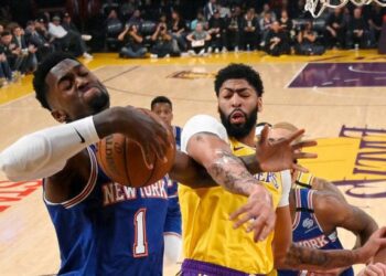 Девіс не хоче грати центрового в Лейкерс | Баскетбол |