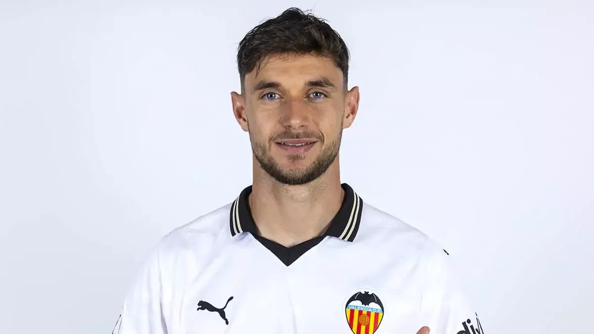 «Він повернувся з проблемами зі збірної»: тренер Валенсії пояснив, чому Яремчук не зіграв проти Альмерії