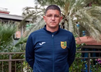 «Мене політика взагалі не цікавить»: колишній тренер Металіста не відкидає можливості попрацювати на росії — Футбол