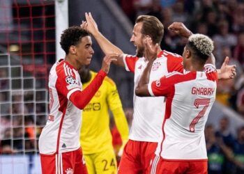 «Бавария» в феерической перестрелке выиграла у «Манчестер Юнайтед»