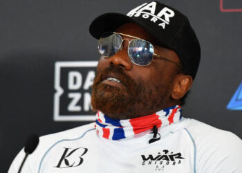 Чисора дал Дюбуа совет после поражения от Усика — Спорт ):Бокс