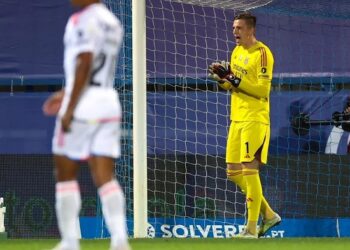 Дебют Трубина в «Бенфике» состоялся: пропустил с пенальти, но в целом выстоял