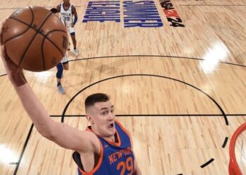 Дмитро Скапінцев відрахований з Нью-Йорка — він може провести ще один сезон у G-лізі — Федерація баскетболу України