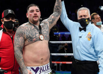 Энди Руис включил Усика в список желанных соперников после срыва боя с Уайлдером — Спорт ):Бокс