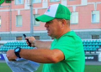 Київський Локомотив відправив у відставку головного тренера