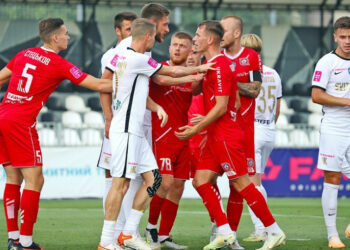 «Кривбас» перемагає і вибирається на третє місце