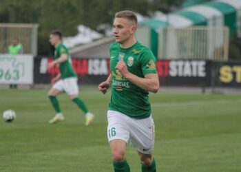 Перша ліга. Автогол Сидорова приніс Карпатам перемогу над Металургом