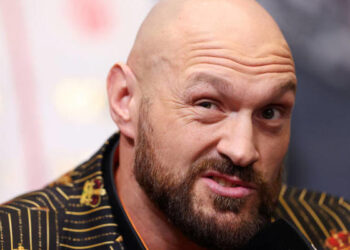 «Пусть меняются между раундами»: Фьюри заявил, что готов провести одновременно бой с Усиком и Джошуа — Спорт ):Бокс