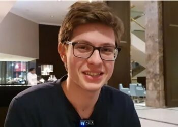 Россиянин бросался фигурами в матче ЧМ против украинца — Шахи