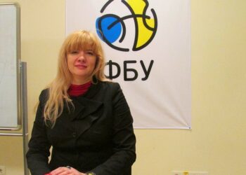 Тренерські курси ФБУ: лекція Олени Мітової — Федерація баскетболу України