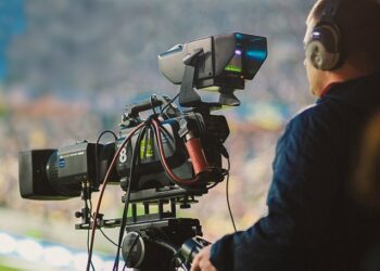 В новом сезоне УПЛ клубы хотят транслировать матч на 1 общем канале