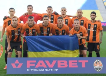 «Матчі Шахтаря викликають тривогу»: легенда «гірників» назвав головні проблеми команди ван Леувена — Футбол