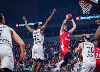 Слем-Данк Ткаченка потрапив у топ-10 моментів 3-го туру Єврокубку | Баскетбол |