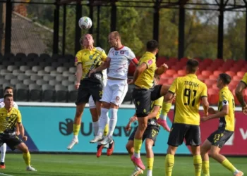 Рух здійснив неймовірний камбек у матчі з Кривбасом, забивши 3 голи за 5 хвилин: Шахтар залишився першим в УПЛ — Футбол