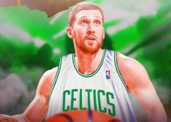 Бостон може відрахувати Михайлюка | Баскетбол |