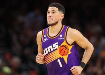 Лідер Фінікса Букер готовий зіграти за США на Олімпійських іграх-2024 | Баскетбол |