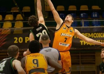 Прикарпаття-Говерла здобула перемогу над Черкаськими Мавпами у матчі Суперліги | Баскетбол |