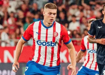 «Самотужки витягнув гру»: фани Жирони у захваті від Довбика – українця сватають в АПЛ та порівнюють з Бензема — Футбол