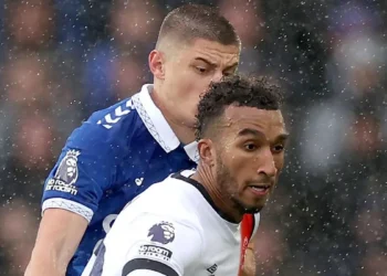 Евертон сенсаційно програв Лутону: дебютант АПЛ здобув першу перемогу в чемпіонаті в матчі з Миколенком і Ко — Футбол