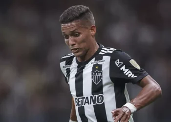 Закордонний клуб розпочав переговори з Шахтарем по трансферу півзахисника: подробиці — Футбол