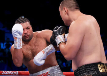 «Боксерская груша»: Промоутер оценил выступление Джойса в реванше с Чжилеем — Спорт ):Бокс