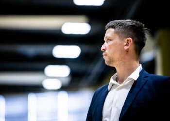 Будівельник завдав Кривбасу третьої поразки поспіль: відео пресконференції — Федерація баскетболу України