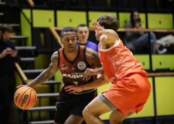 Черкаські Мавпи впевнено перемогли Кривбас у столиці — Федерація баскетболу України