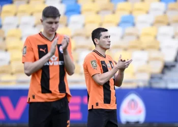 «Прихильник плану Де Дзербі»: легенда Шахтаря висловився про дебютний матч Срни, порівнявши його з ван Леувеном — Футбол