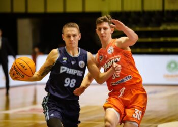 Дніпро переміг Черкаські Мавпи, Старий Луцьк здолав Кривбас: хайлайти матчів Суперліги Favbet 18 жовтня — Федерація баскетболу України