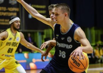 Дніпро продовжив переможну серію, здолавши Київ-Баскет — Федерація баскетболу України