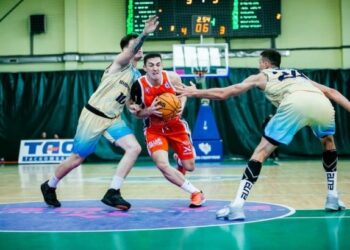 Будівельник впевнено переміг БК Рівне в матчі Суперліги | Баскетбол |