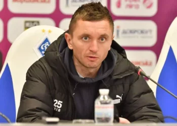 «Це важко назвати футболом»: Голодюк жорстко пройшовся по суддівству після поразки Металіста 1925 від Оболоні — Футбол