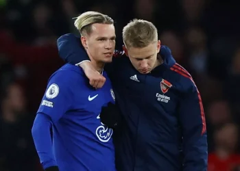 «Мудрик сильніший за Зінченка»: Почеттіно відповів на слова захисника Арсеналу про Михайла — Футбол