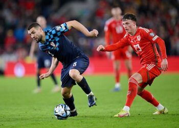 Хорваты неожиданно проиграли Уэльсу и рискуют не выйти на Евро