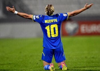 Мудрик стал лучшим игроком матча Мальта – Украина, Трубин получил худшую оценку