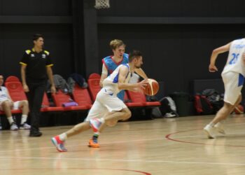 Ніко-Баскет розпочав сезон у Вищій лізі з перемоги над Селф Мейдом: фотогалерея — Федерація баскетболу України